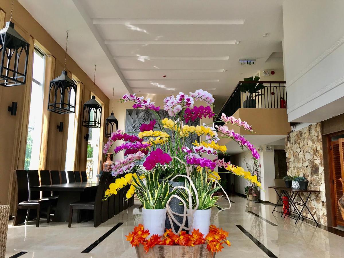 Tubong Hotel Private Enterprise Nha Trang Exteriör bild
